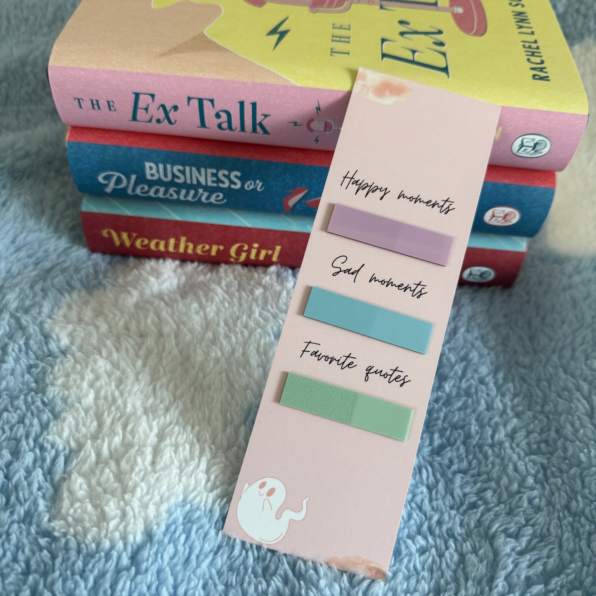 Annotating bookmark || Pink spooky