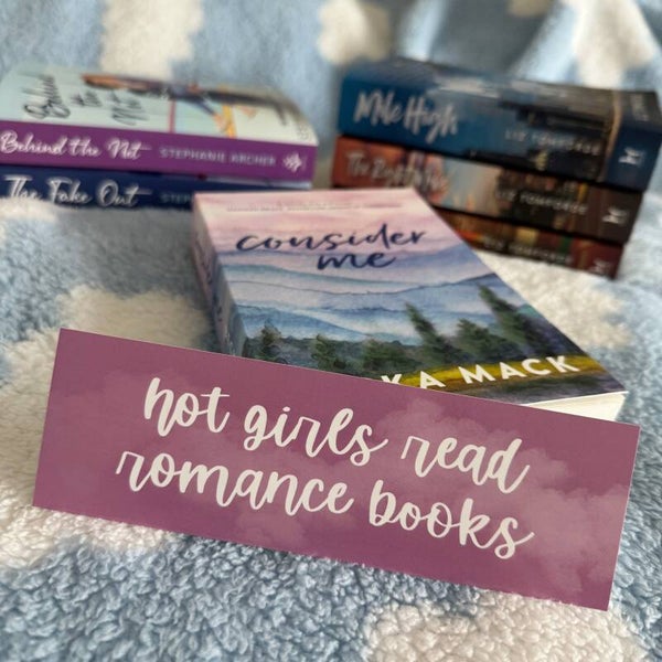Bookmark Hot girls read romance books