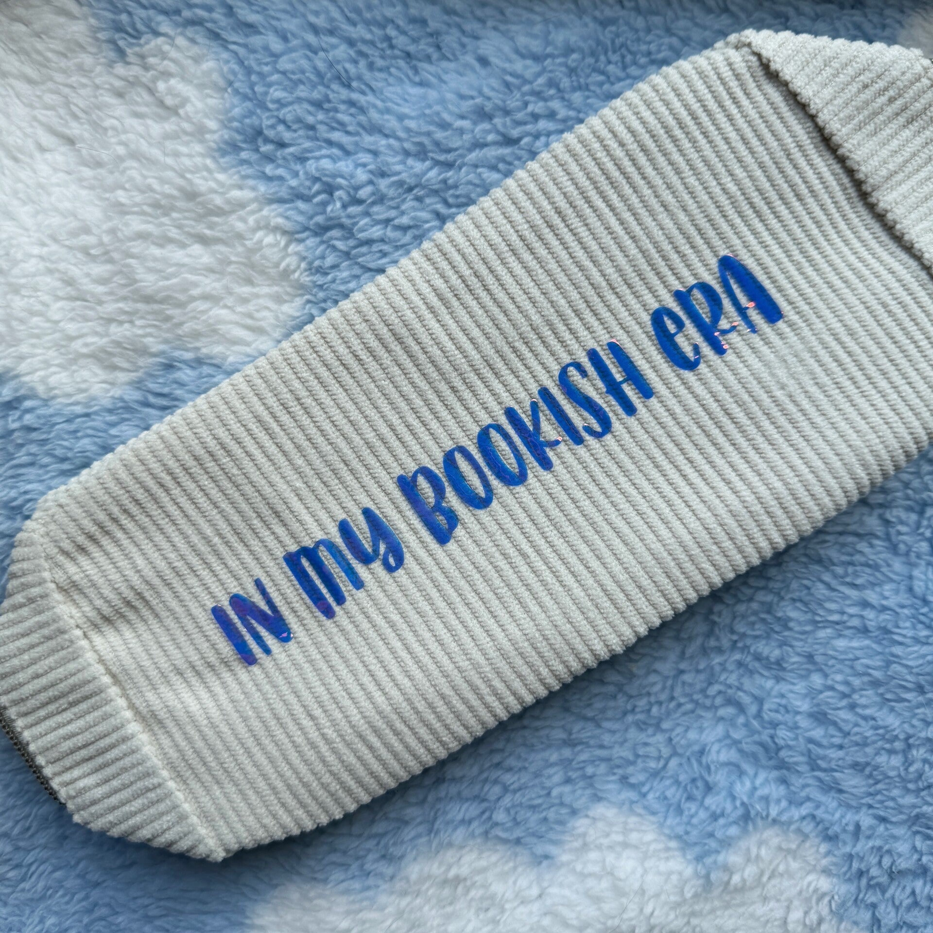 M Pouch - In my bookish era 2