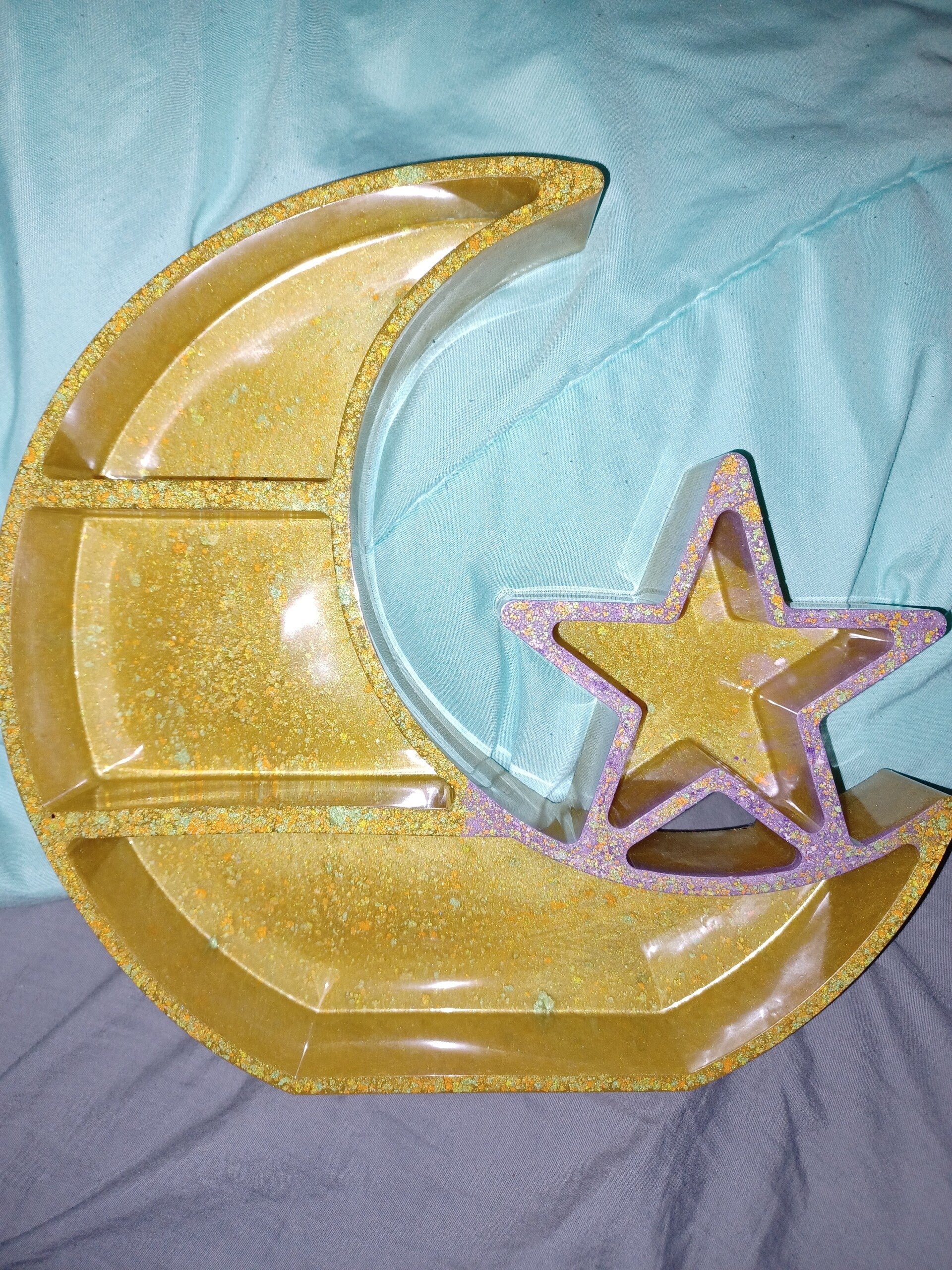 Moon shelf with star