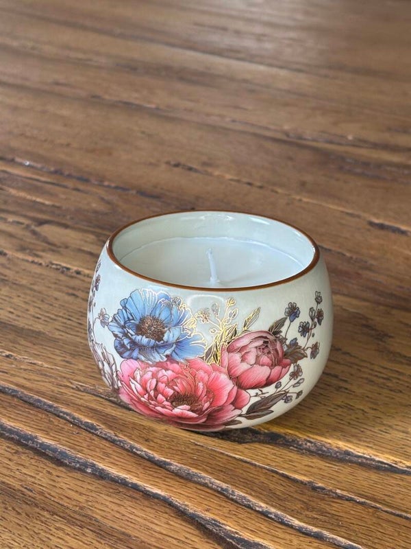 Kerze mit chinesischem Blumenmuster