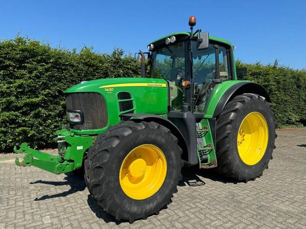 John Deere 7430 AP