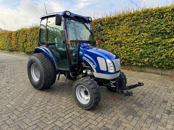 New Holland TC45D Blue power!
