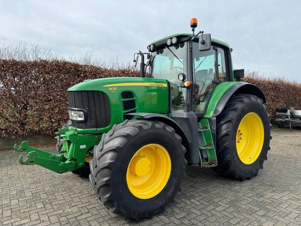 John Deere 7430 AP