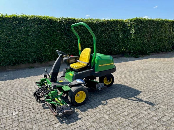 John Deere 2500B Precisioncut