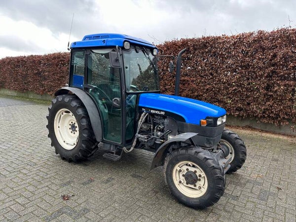New Holland TN65F