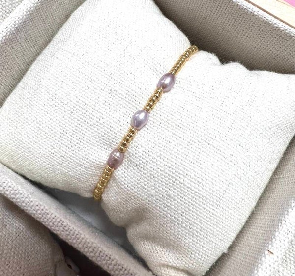 Purple pearl bracelet
