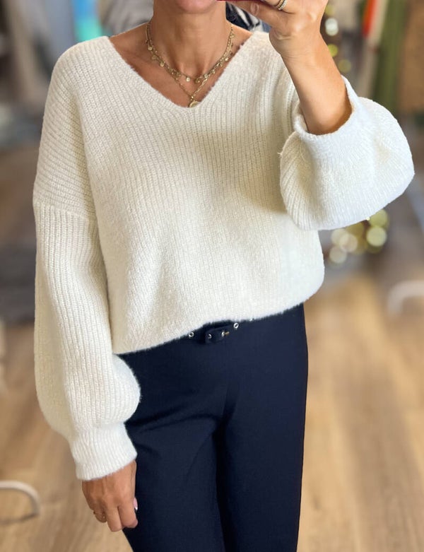 Molly Bracken Pullover mit Spitzen-Schleife – Offwhite