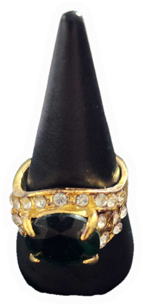 Ring mit großer Stein