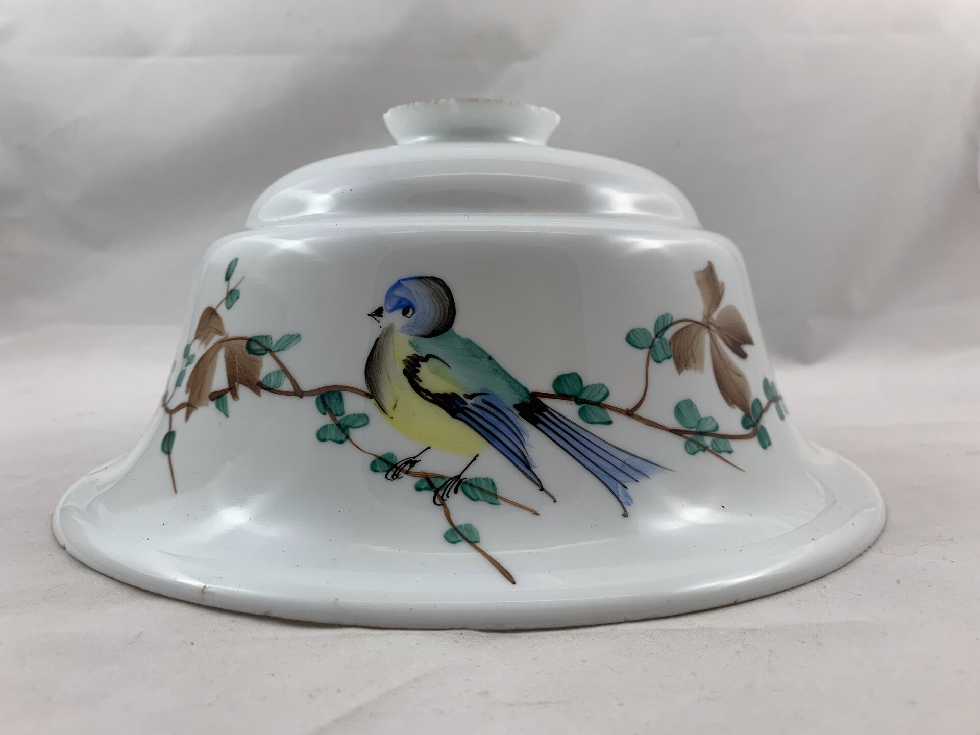 Opaline handbeschilderd lampkapje, vogeltjes en bladmotief, jaren '30-'40