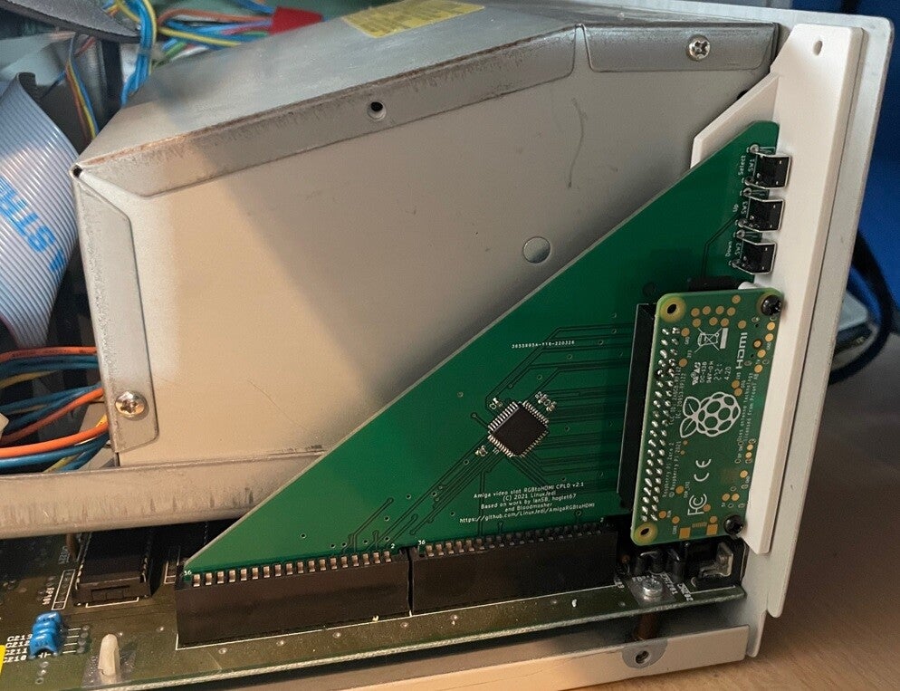 Amiga 2000 CPLD - RGB to HDMI adapter board v2.1