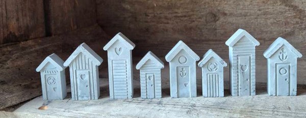 8 mini strand huisjes