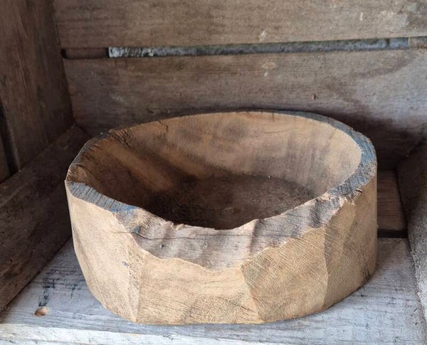 Oude houten schaal