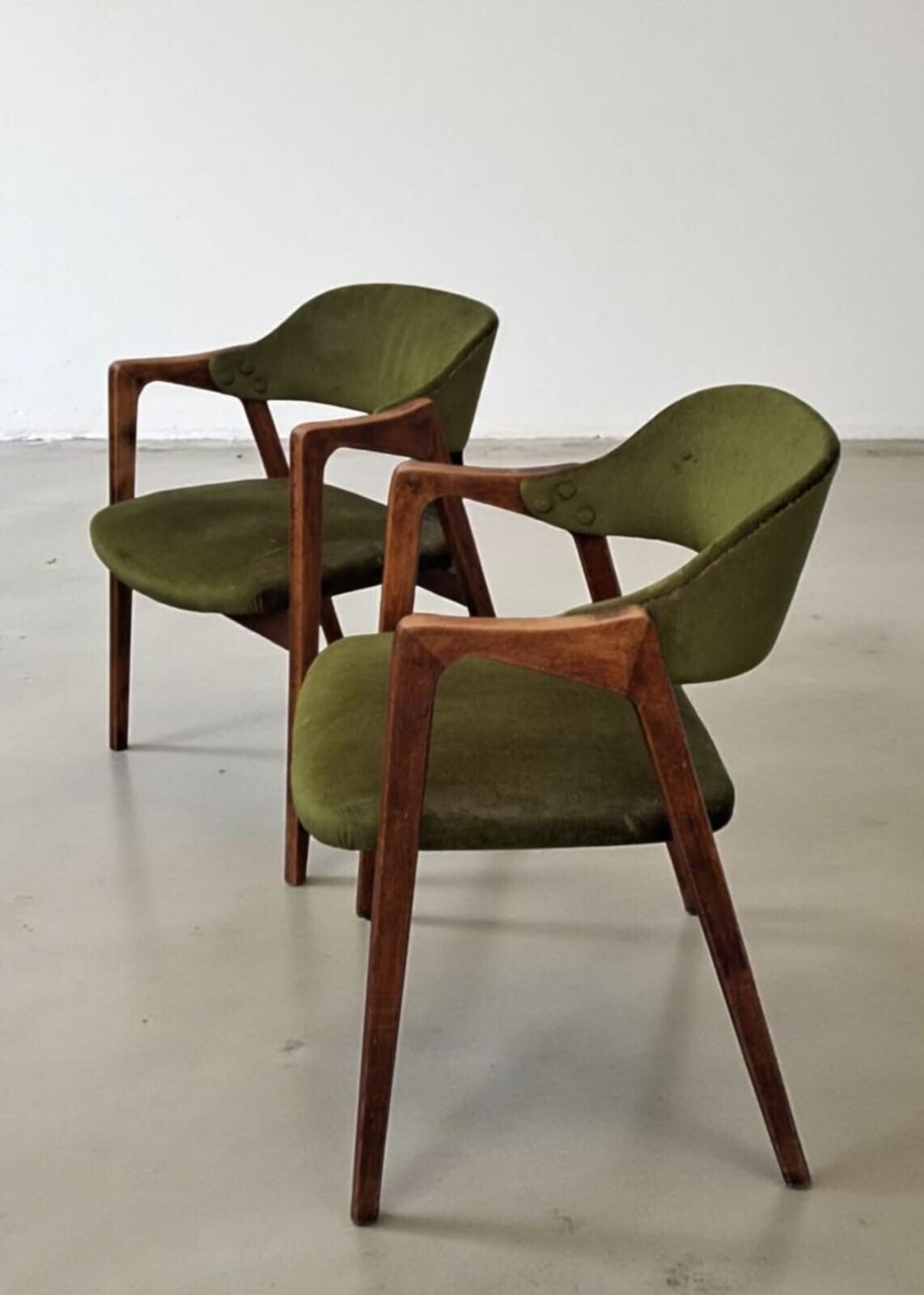 Paire de fauteuils Mid-Century