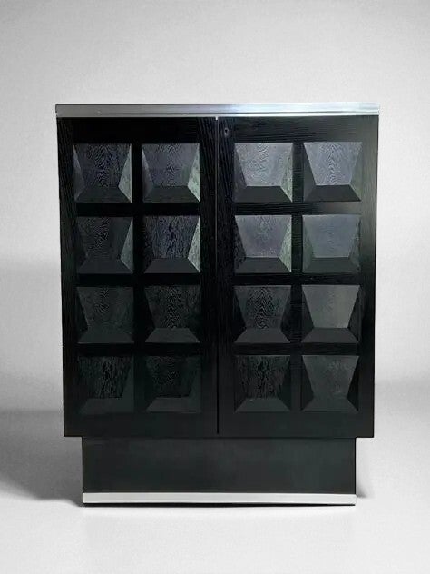 Cabinet Brutaliste, Design Belge