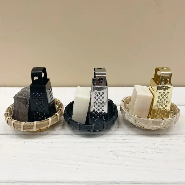 Cadeauset; bamboe schaaltje xs, geurblokje en mini rasp