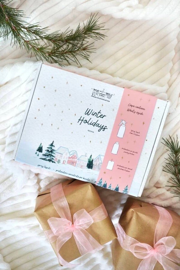 WINTER HOLIDAYS KIT - PEONIA