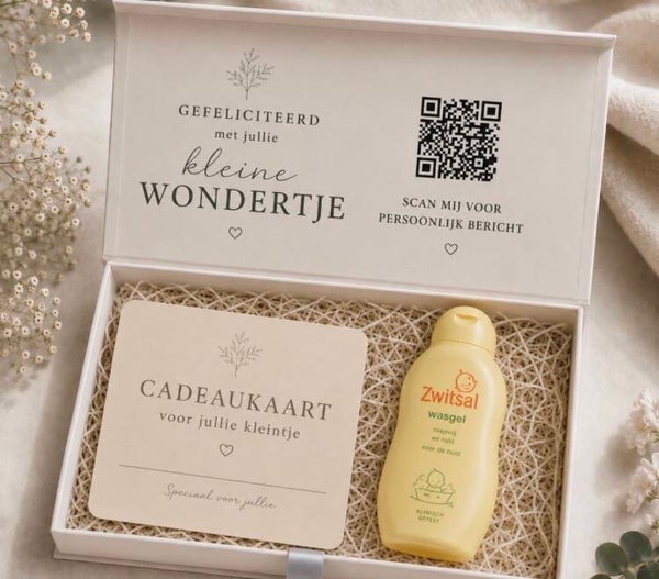 Kraamcadeaupakket met cadeaukaart en qr code