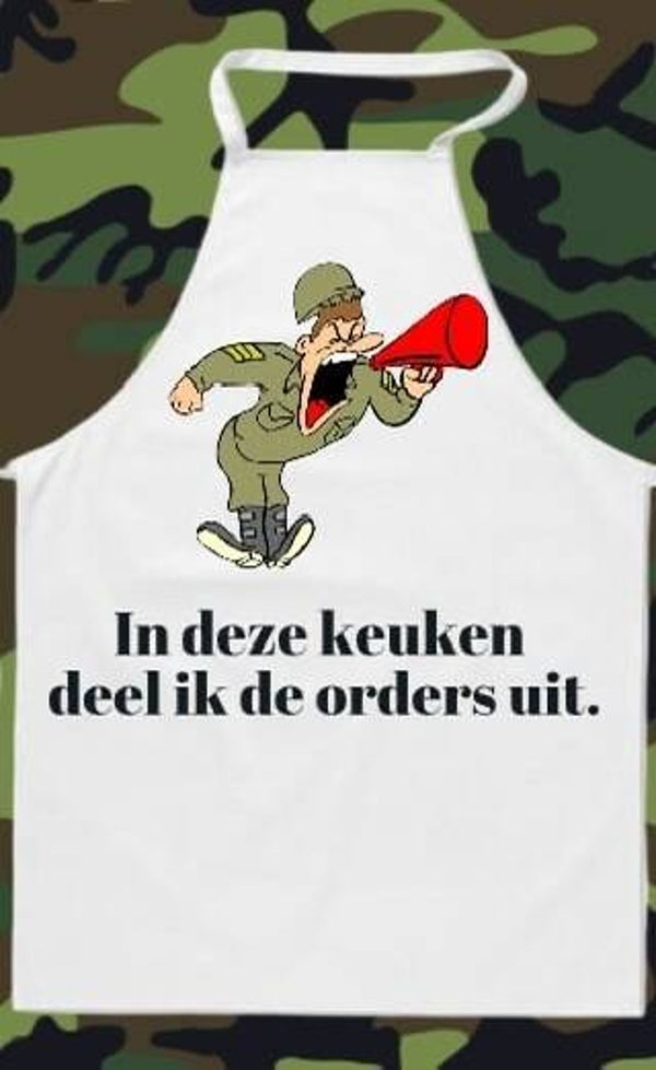 Keukenschort in deze keuken deel ik de orders uit.