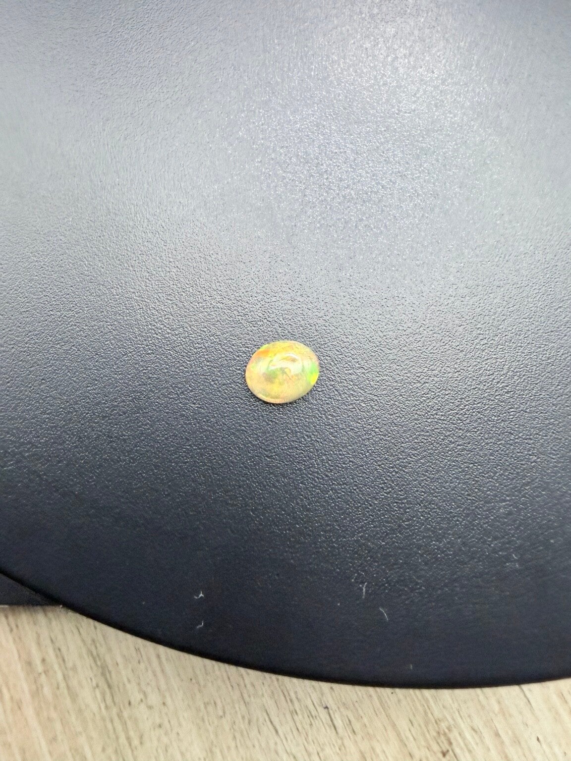 0,5 Natuurlijke Ethiopische Welo Opaal Cabochon