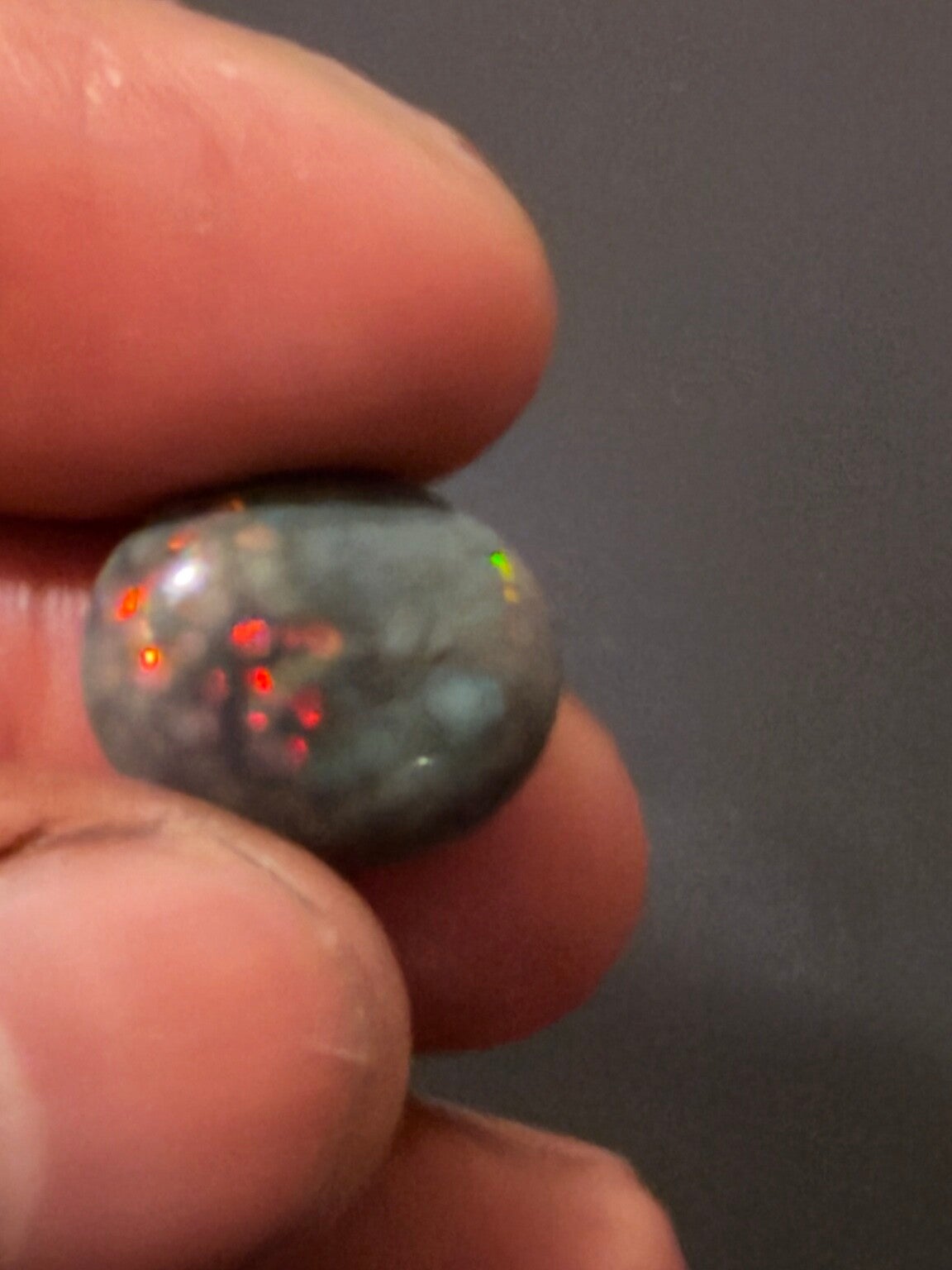 6 CT Natuurlijke Ethiopische Opaal – Levendig Multicolor Kleurenspel