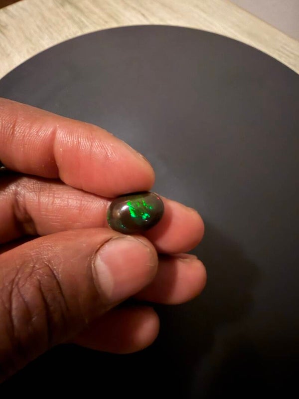 5 CT Natuurlijke Ethiopische Opaal – Levendig Multicolor Kleurenspel