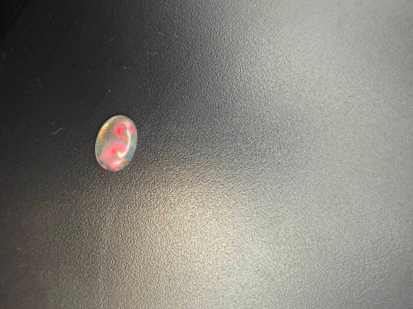 2 CT Natuurlijke Ethiopische Welo Opaal – Helder Groen Kleurenspel