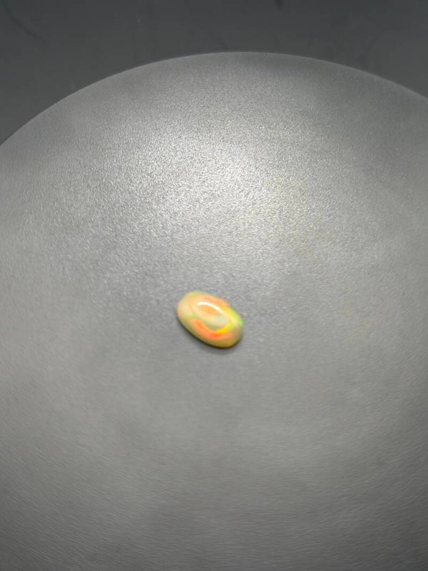 3,5 ct Natuurlijke Ethiopische Welo Opaal – Multicolor Kleurenspel