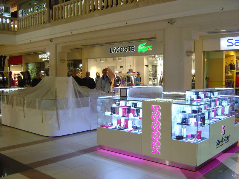 Winkelcentrum onder de grond