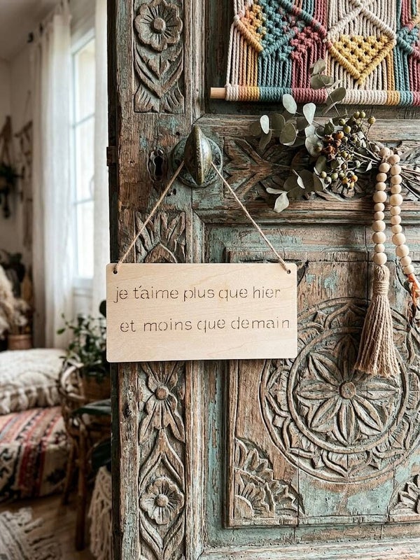 Plaque murale avec citation
