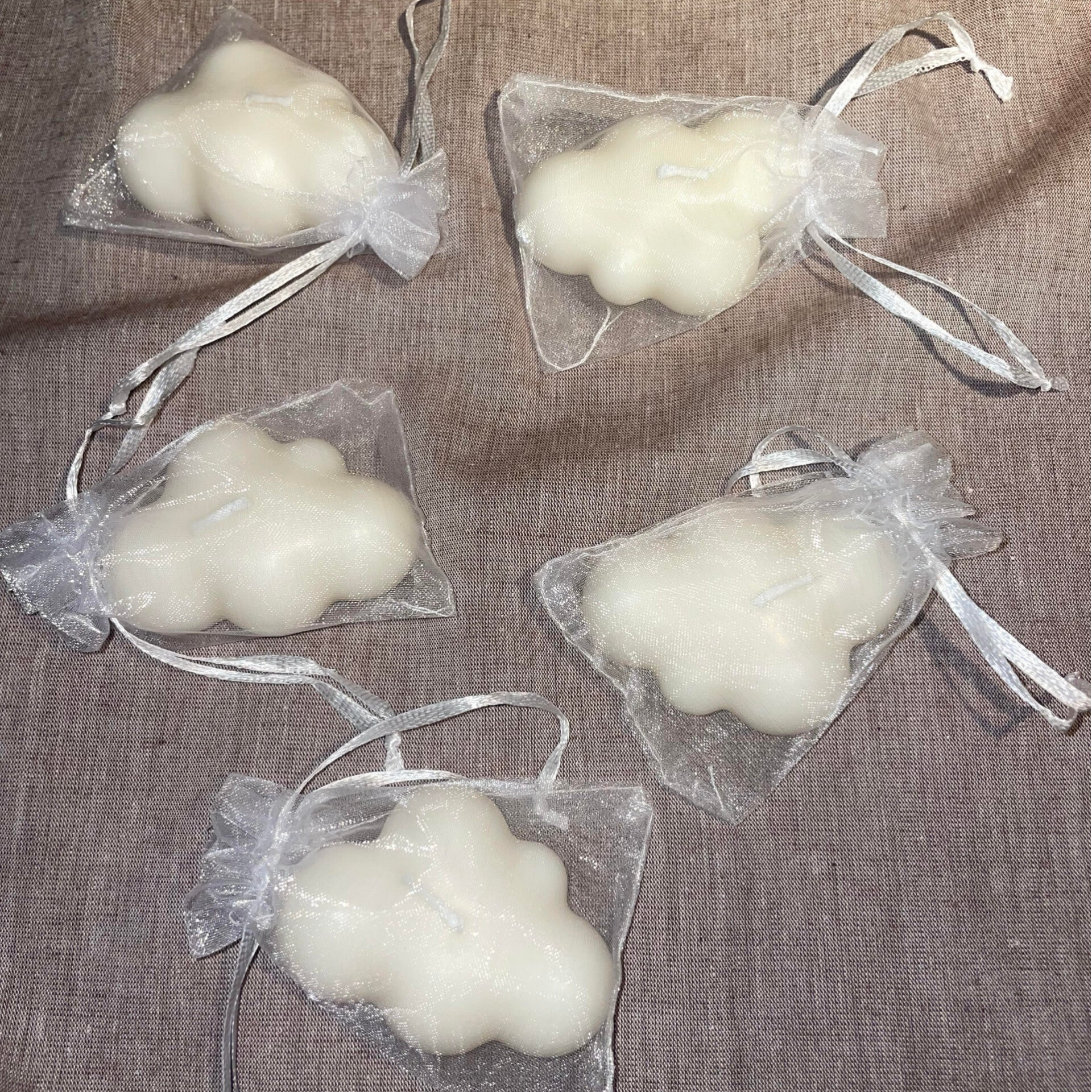 Wit organza zakje voor cloud, bubble en shell kaarsjes