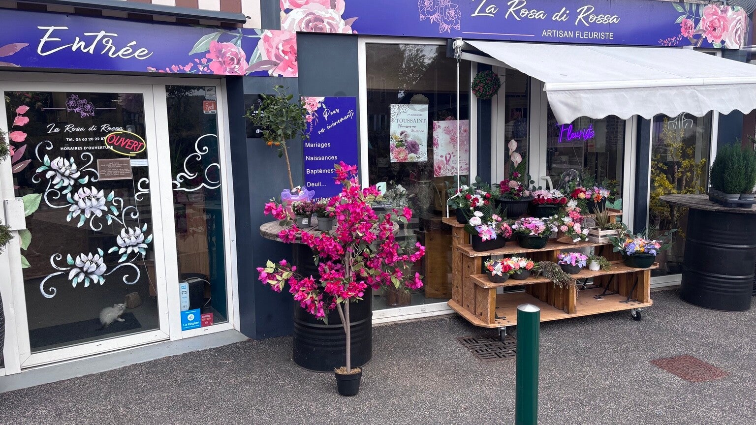 Devanture de La Rosa Di Rossa à Cayres