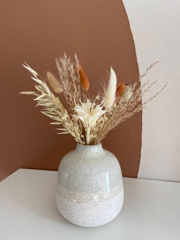 Vaas gespikkeld wit keramiek