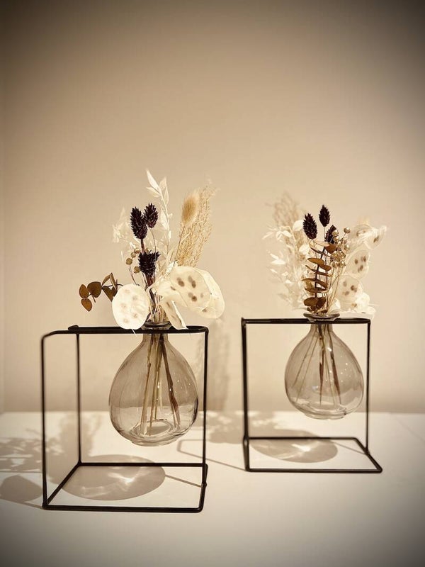 metalen houder met vaasje zwart