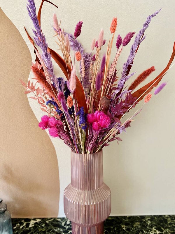 Moderne vaas oudroze met lijntjes