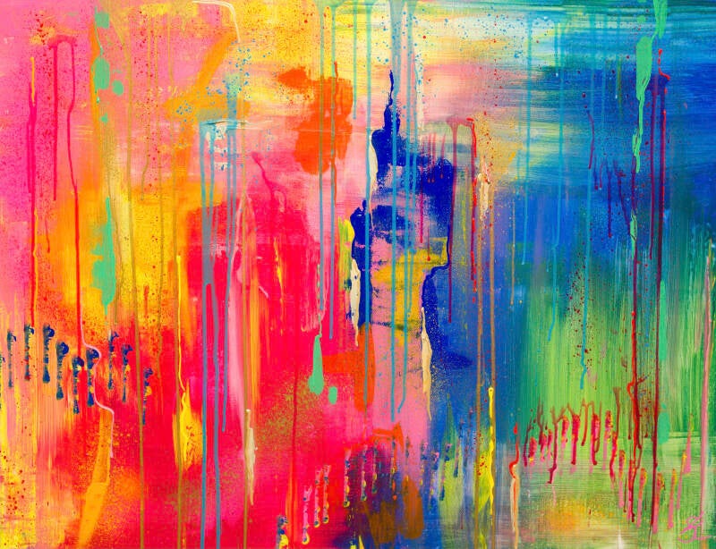 abstract kleurrijk schilderij op canvas verf druipt naar beneden als of het nof moet drogen