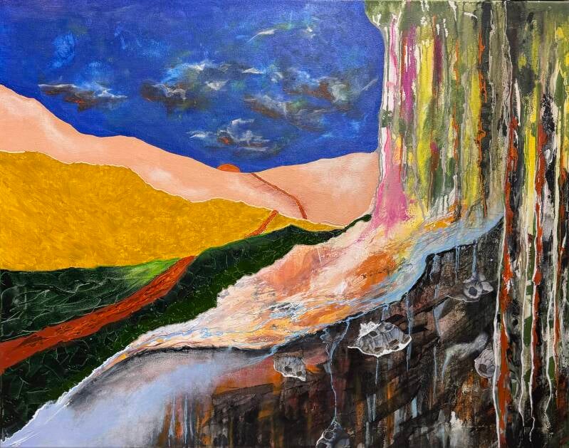 een mixed media schilderij waarop een druipsteengrot en een sprookjesachtig bos - een weg die over heuvels loopt en op de horizon verdwijnt daar waar de rode maan opkomt