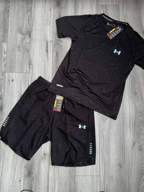 Ensemble under armour