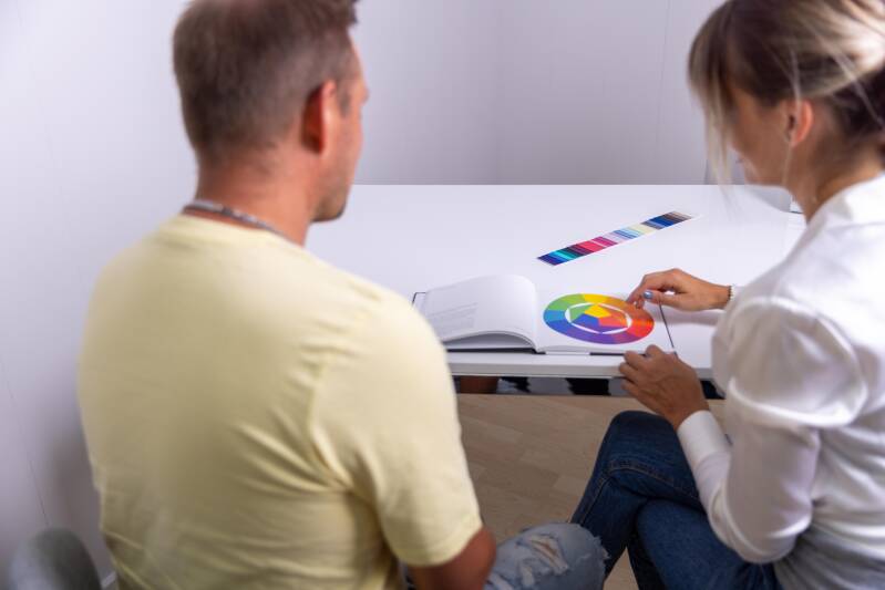 Angebote/Dienstleistungen: Farbberatung Farbenlehre