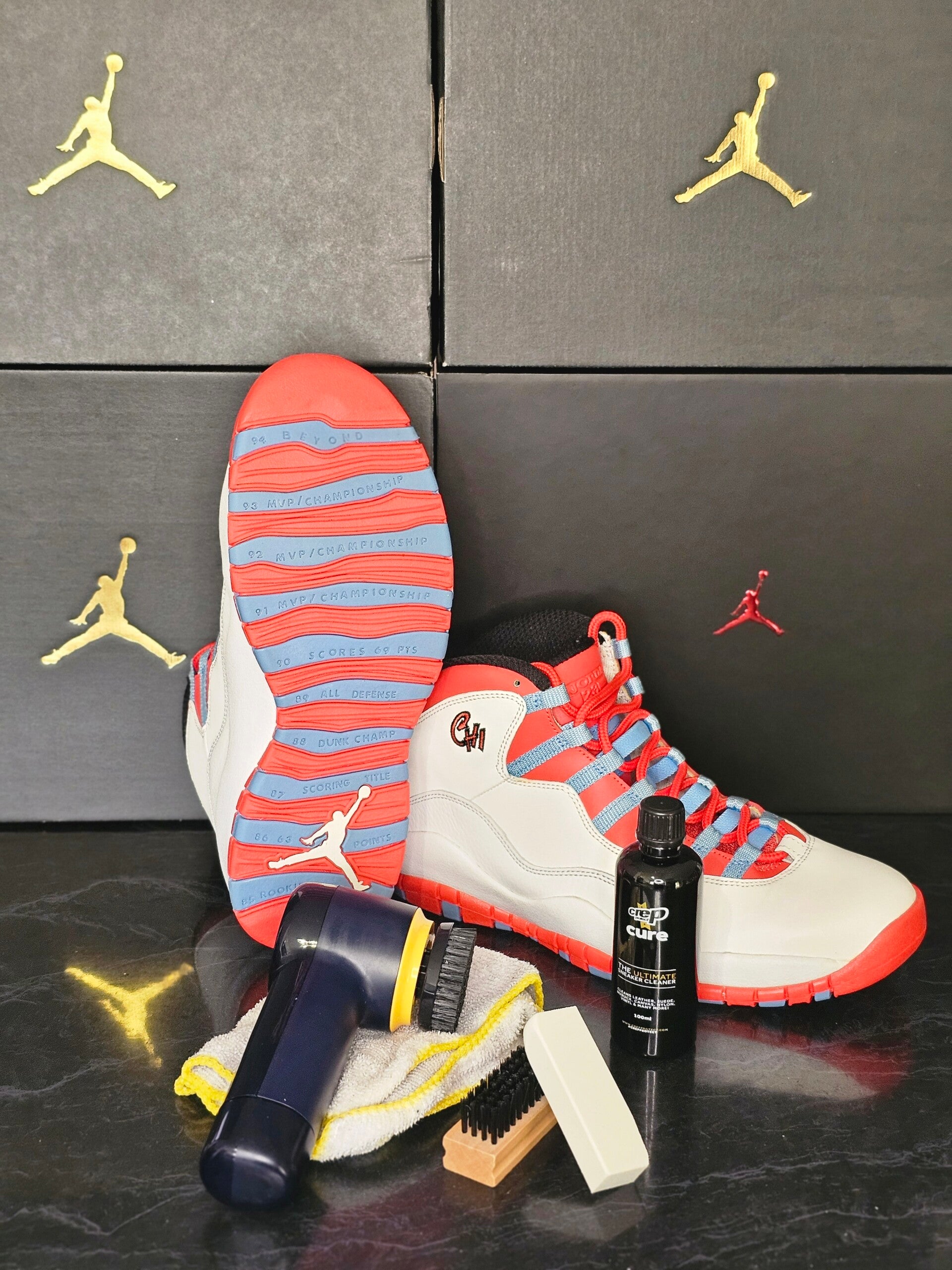 Sneaker cleaning service