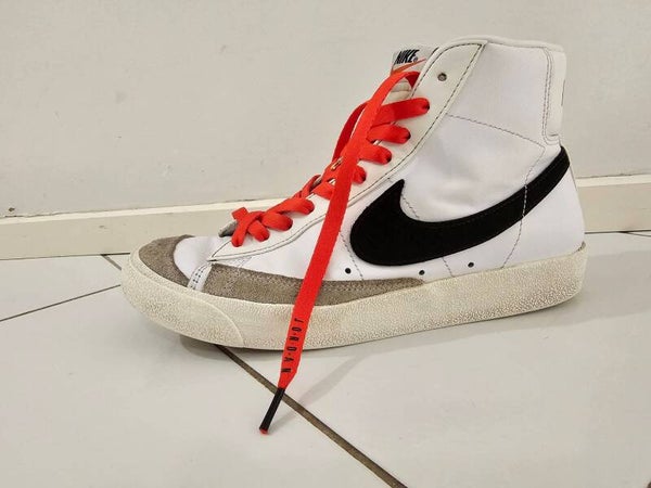 Sneaker cleaning service suede