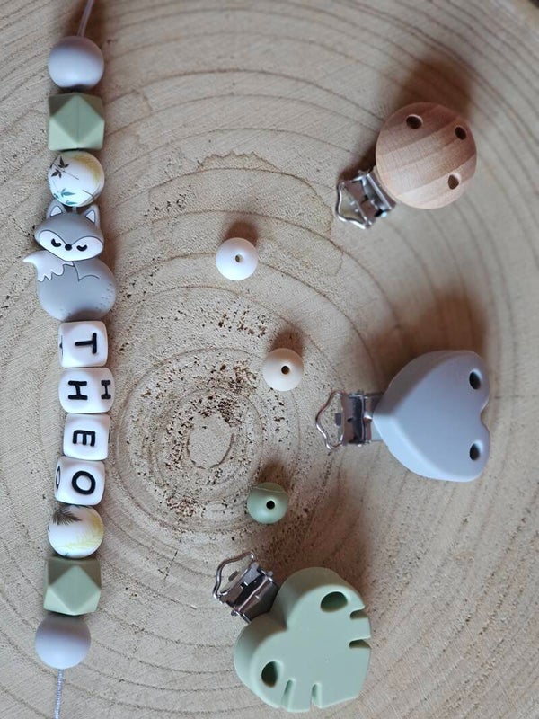 Attache tétine renard