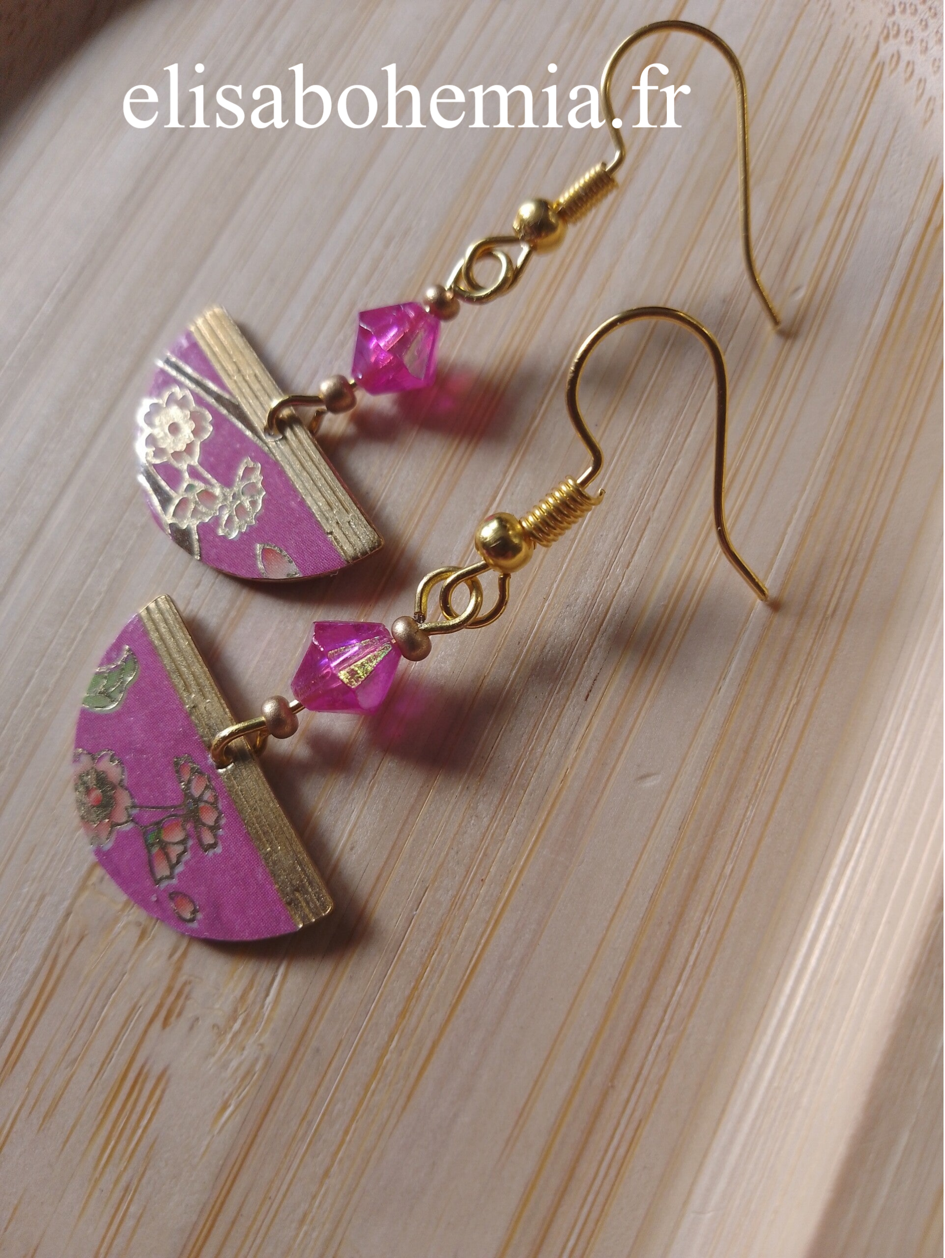Boucles d'oreilles fleuries fushia