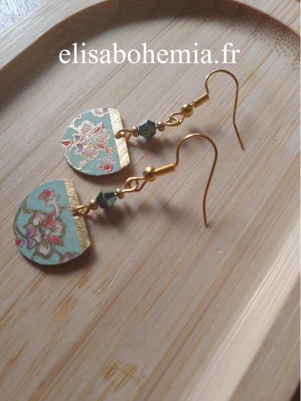 Boucles d'oreilles ethniques vert pastel