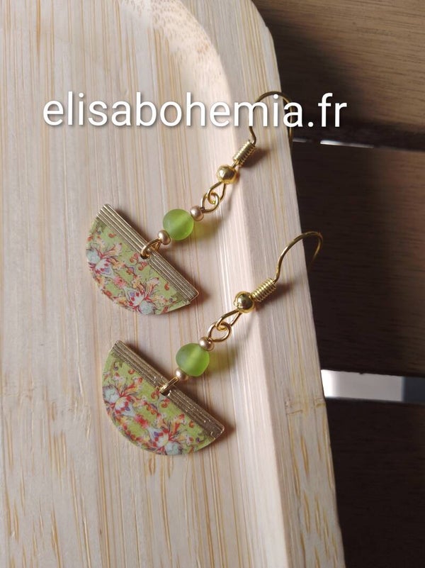 Boucles d'oreilles fleurs ethniques vertes