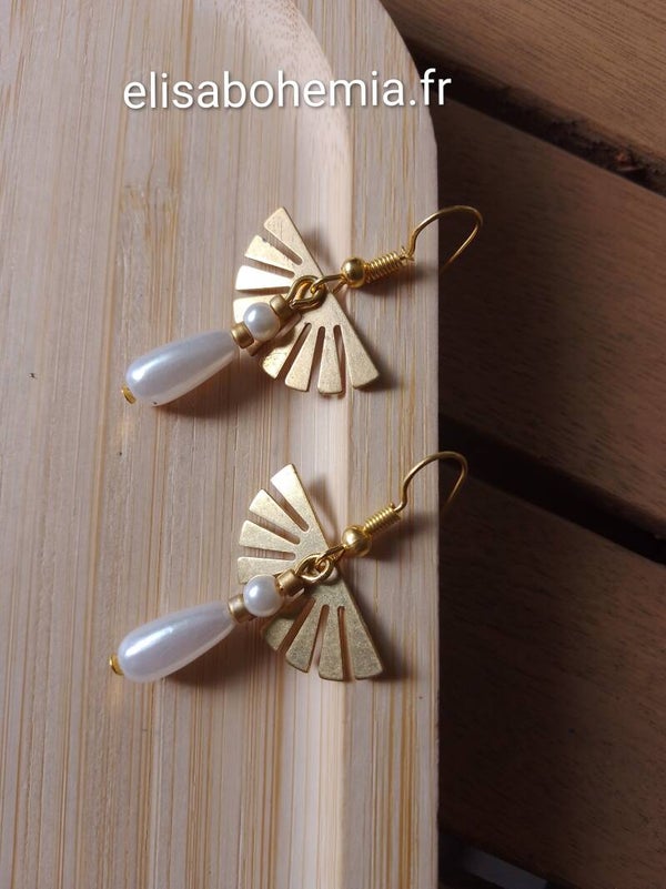 Boucles d'oreilles éventails nacre et or