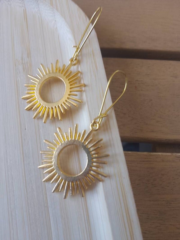 Boucles d'oreilles soleil dorées