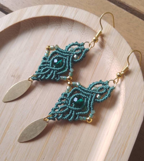 Boucles d'oreilles bohème chic vert sapin