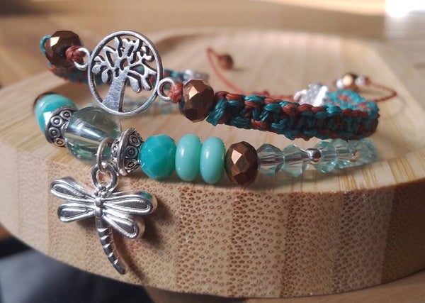 Bracelet perles et macramé bleu et marron