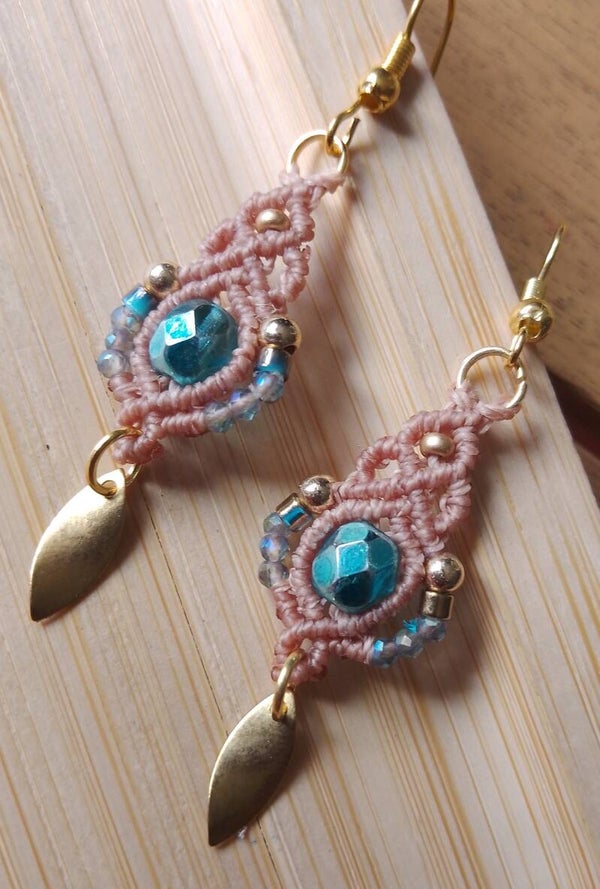 Boucles d'oreilles sable et bleu